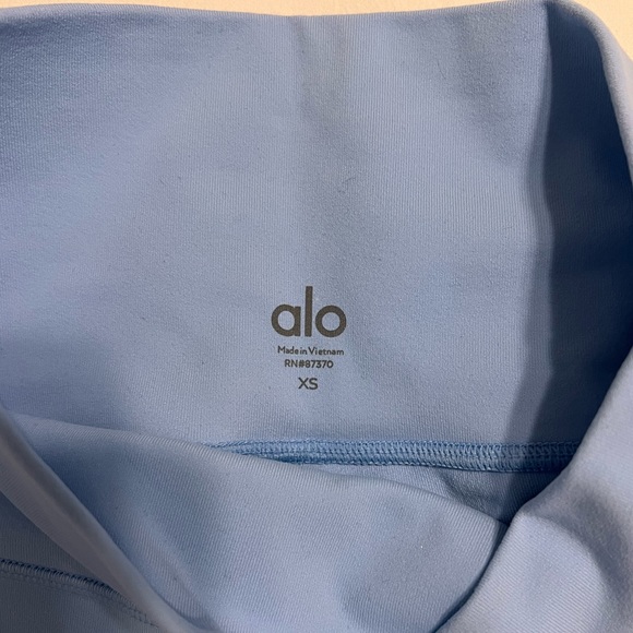 Alo Yoga Biker Shorts - Picture 5 of 5